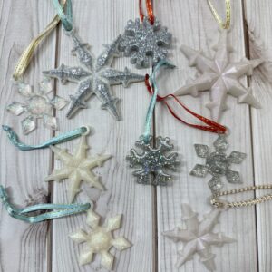 Zestaw śnieżynek na choinkę