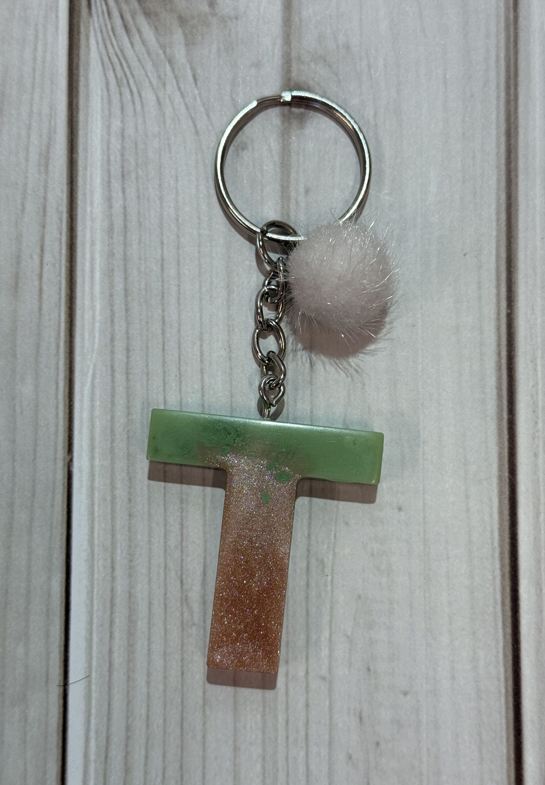 Brelok T - obrazek 2